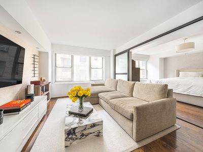 33 Greenwich Ave APT 6A