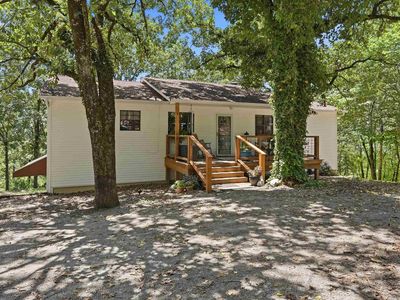 79 Jones Hill Ln
