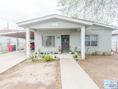 1935 Oasis Dr