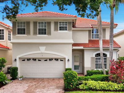 2 Monterey Pointe Drive