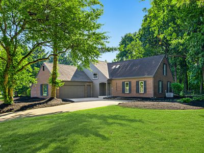 Property at 1115 Indian Pipe Ln, Zionsville, IN