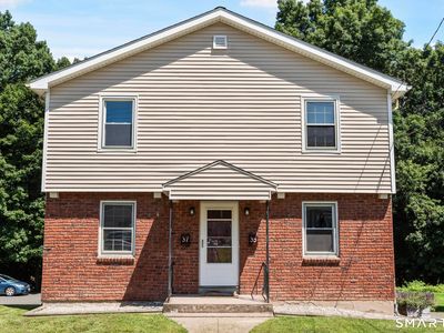 Property at 35 Glenwood Street, Manchester, CT