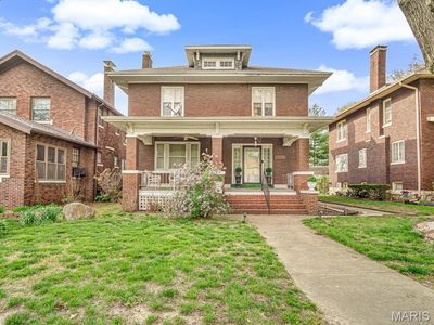 1005 E Monroe St