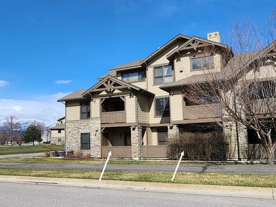 6104 Monterra Ave APT L