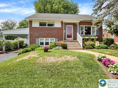305 Marshall Dr