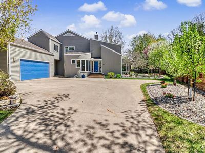 75 Prairiewood Dr S