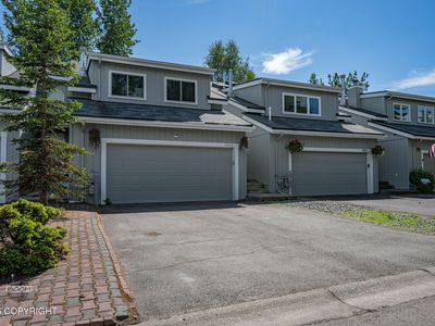 3022 Brittany Pl