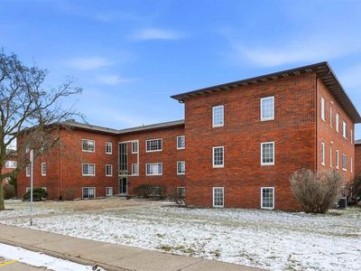 400 Grandview Ct #408