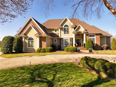 304 Reavley Dr