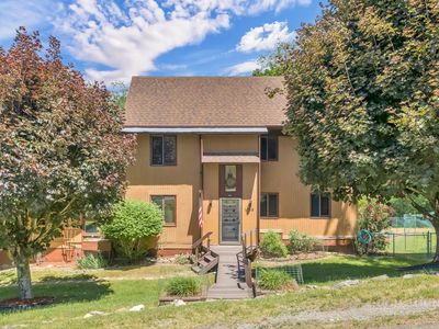 1065 Ravens Ridge Circle