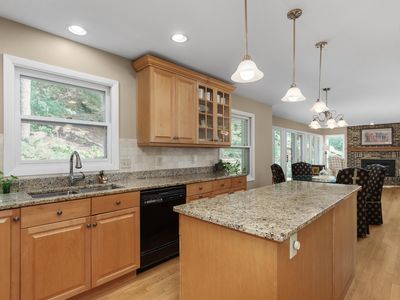 3767 Birch Trl