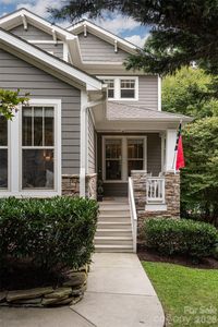112 Mountain Dr