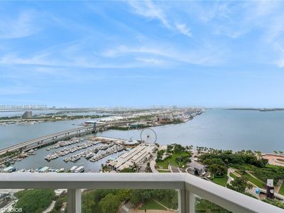 244 Biscayne Blvd APT 3903