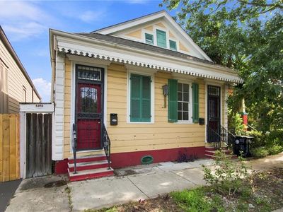 4105-07 Saint Claude Ave