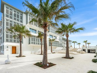 290 Sea Garden St #E-401