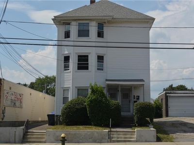 1166-1168 N Main St