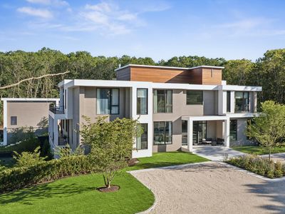 293 Old Sag Harbor Rd