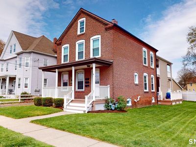 31 Suffield Street