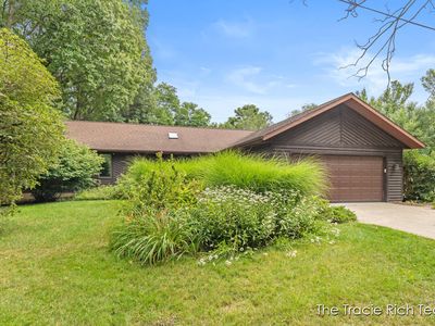 128 Collindale Ave NW