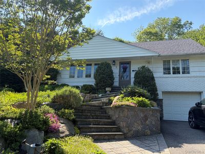 5 Gaines Place
