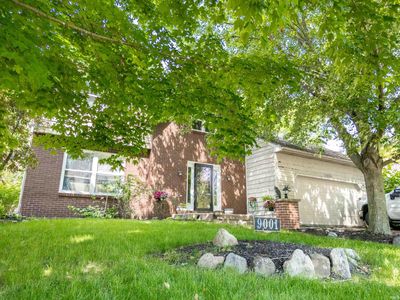 9001 Hickory Knoll Blvd