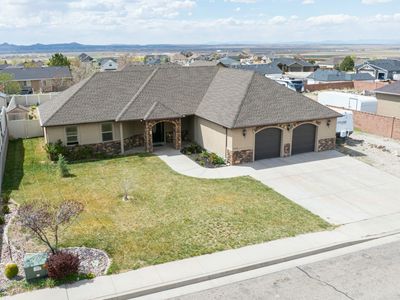 5095 N Ridge View Cir