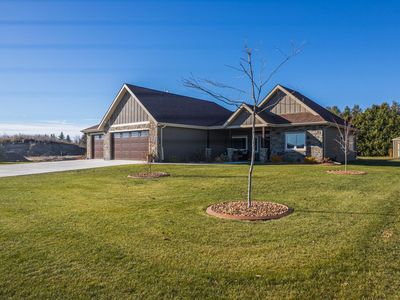 626 Lake Forest Cir