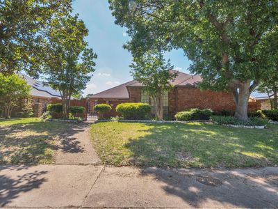 10211 Shadow Way