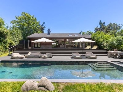 15 Peninsula Dr