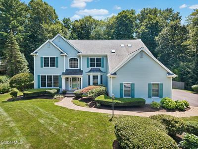73 Robinwood Drive