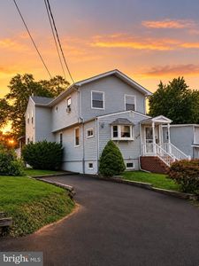 923 Rosa Ave