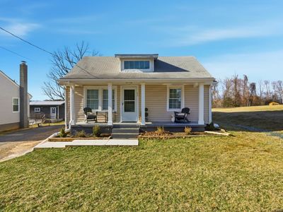 609 Pine Dr