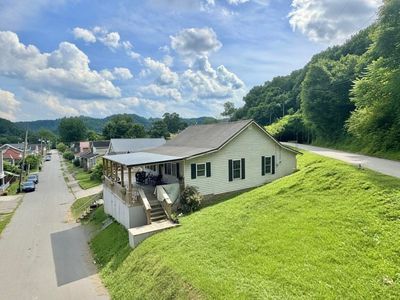 245 Frank St