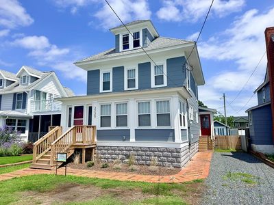 3238 Main St