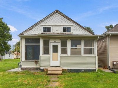 614 W Washington Ave