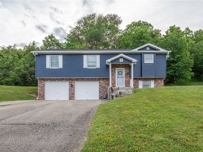 1053 New London Dr