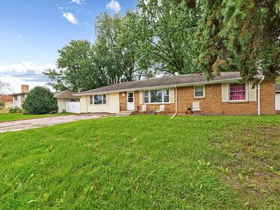 3320 Upper 143rd St W