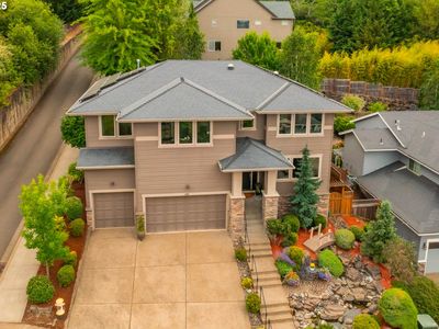 12483 SW Autumnview St