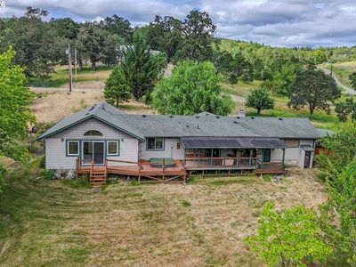 686 Murdock Dr