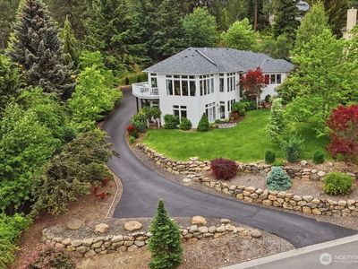 4913 S Bella Vista Drive
