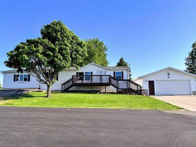 318 Breezy Pointe Loop