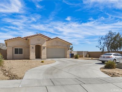 65352 Rolling Hills Dr