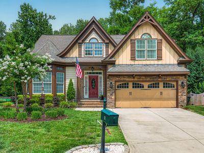 61 Buttonwood Ct