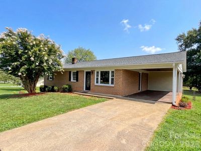 104 Dyer Dr