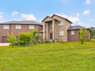 1319 Mockingbird Road