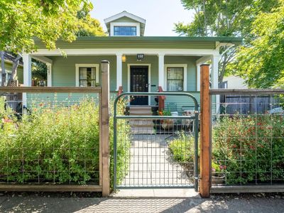 132 Lincoln Street