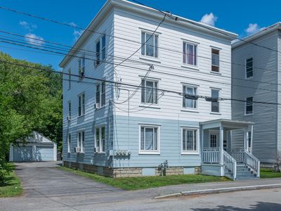 36 Nichols Street