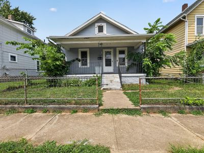 1507 Lawn Ave