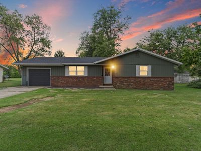 742 N Reel Ave