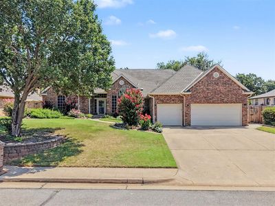 1112 N Creek Dr